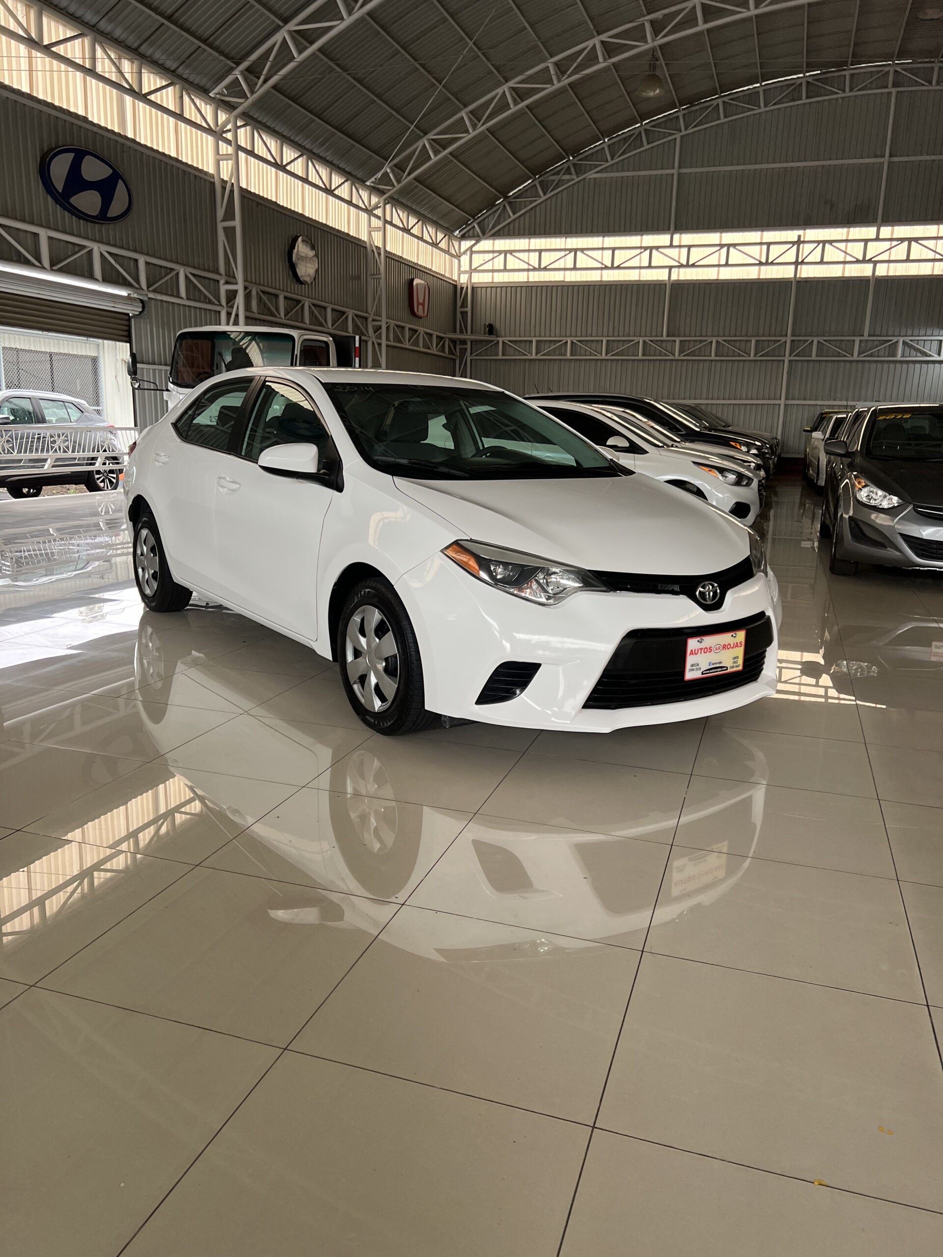 2014 TOYOTA COROLLA L - C3689