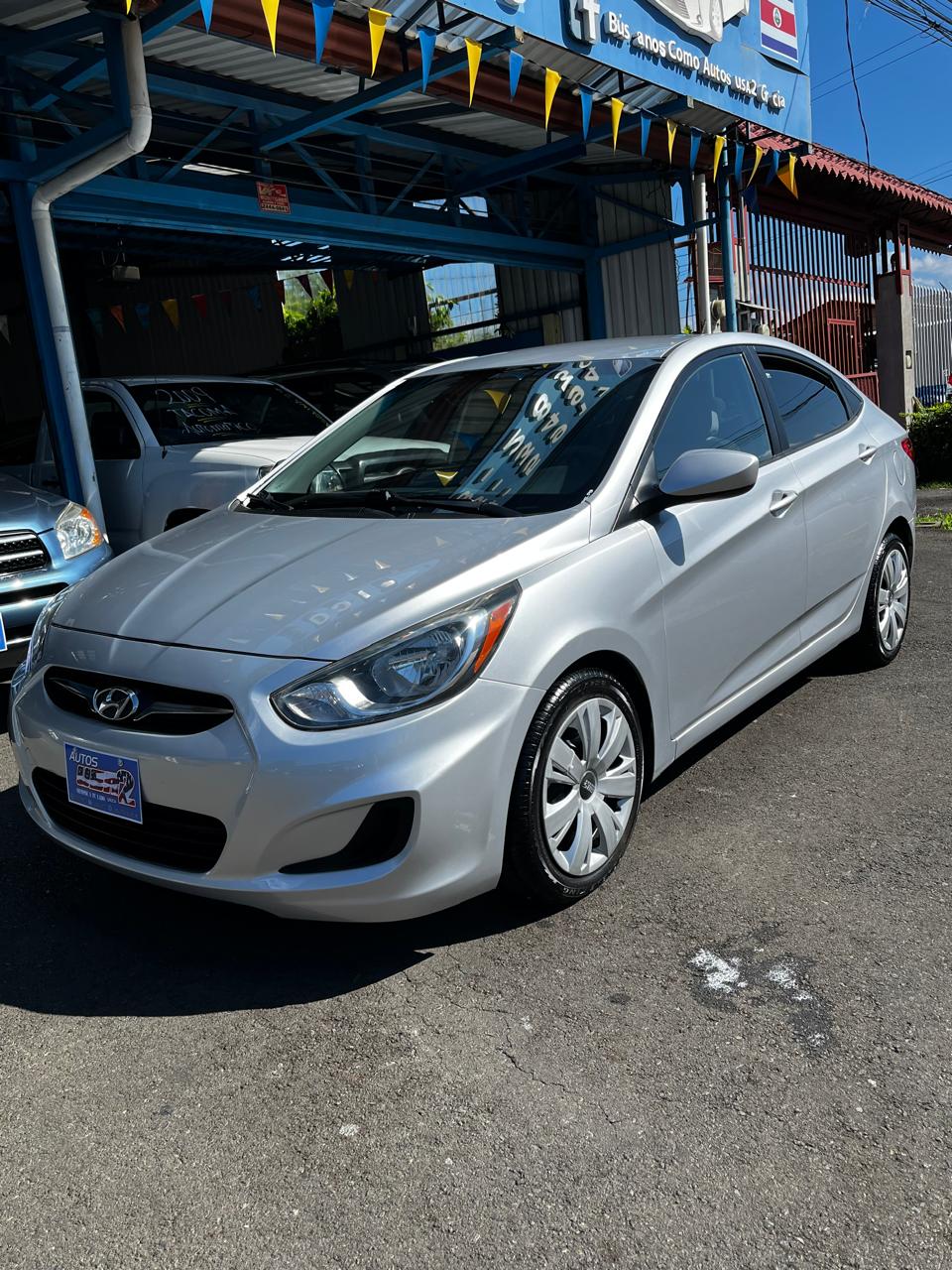HYUNDIA ACCENT 2013