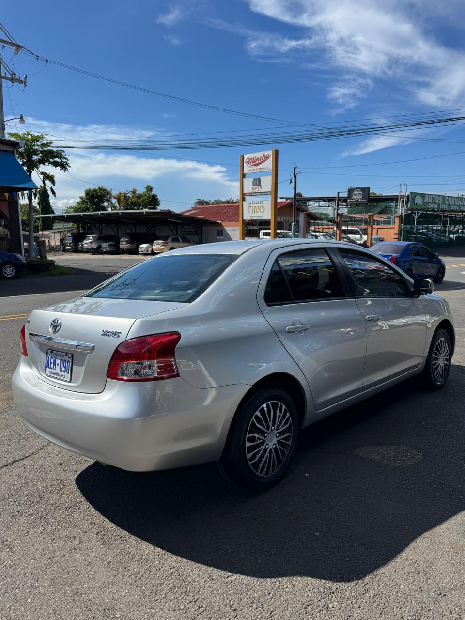 TOYOTA YARIS 2008