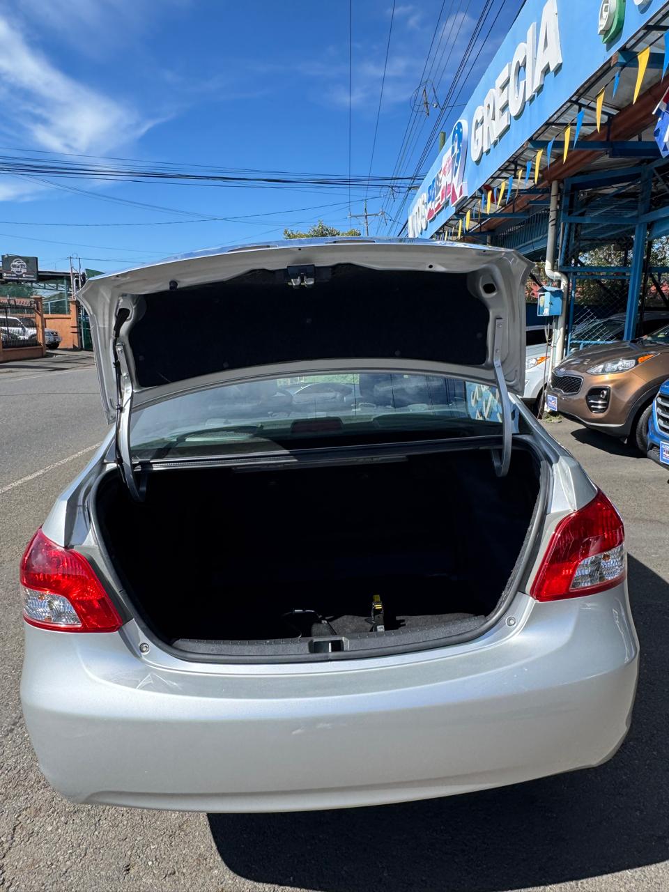 TOYOTA YARIS 2008